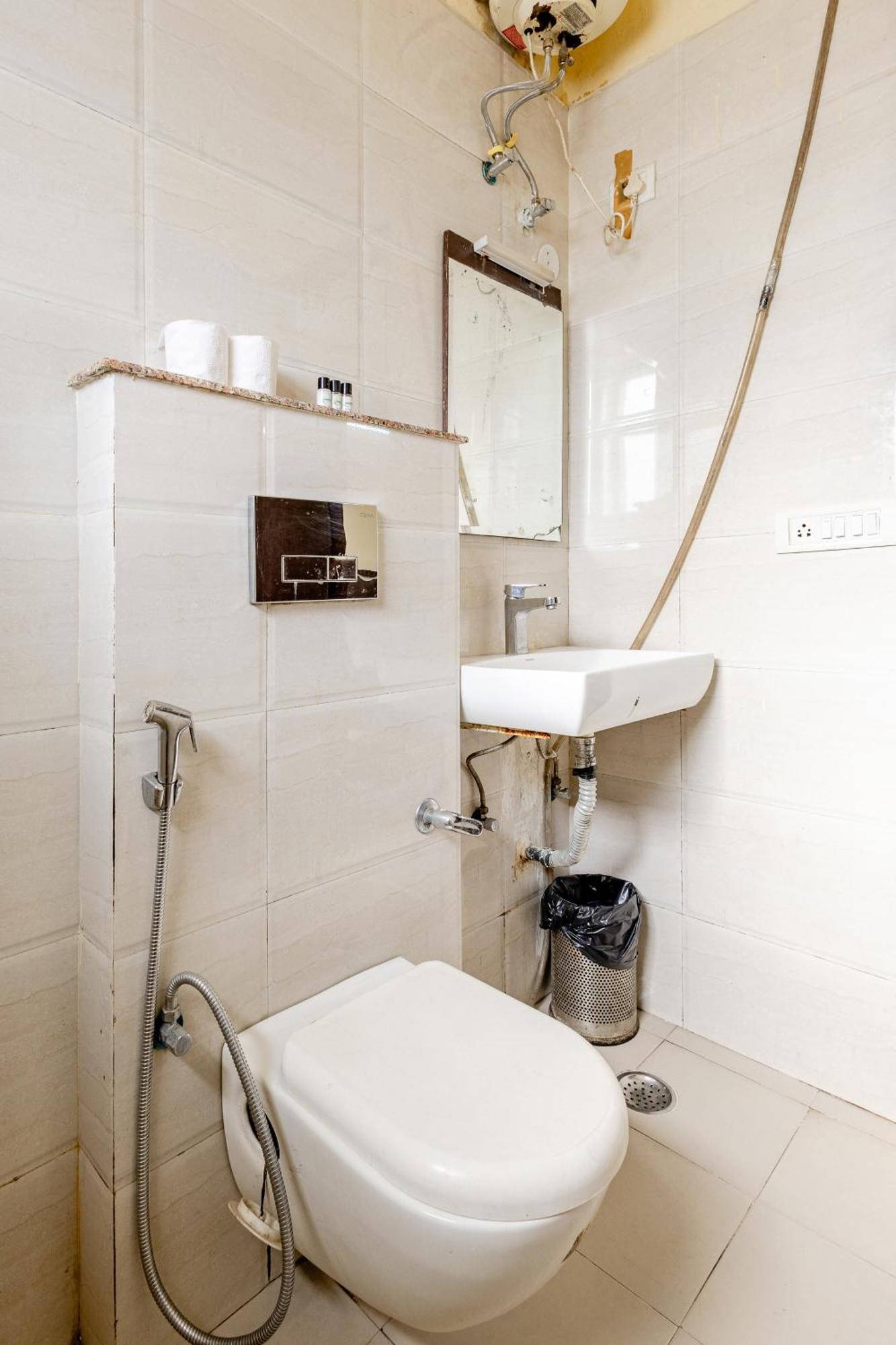 Lime Tree Studio Near Fortis Ґурґаон Екстер'єр фото