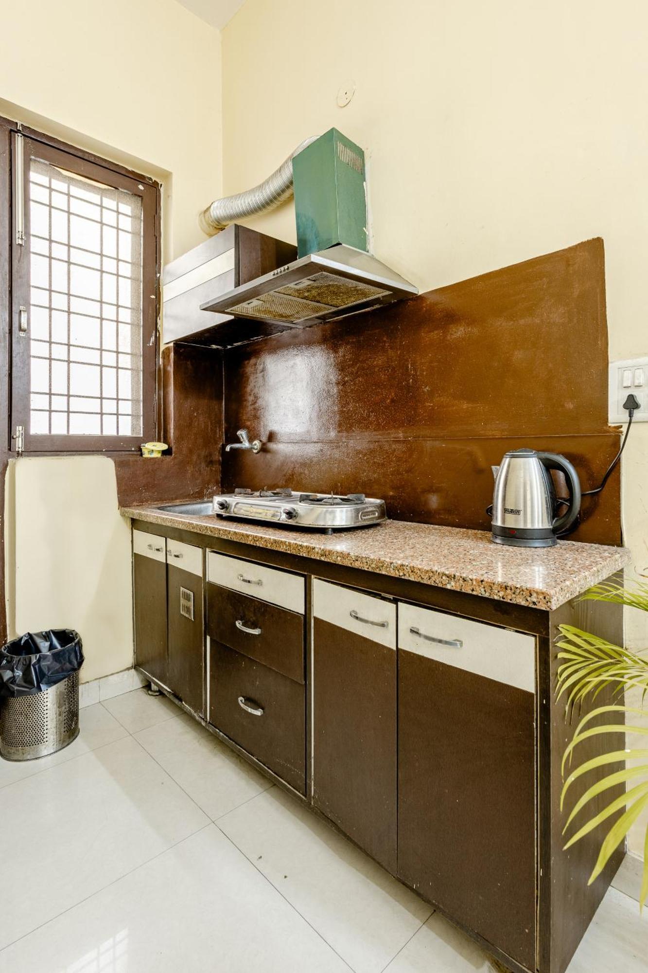 Lime Tree Studio Near Fortis Ґурґаон Екстер'єр фото